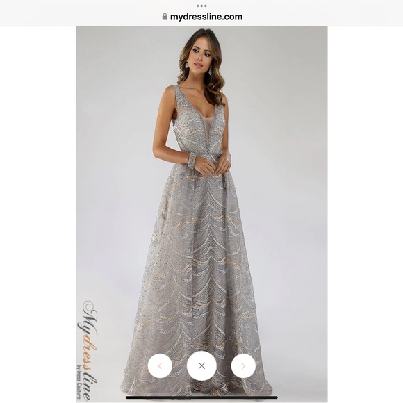 LARA 29670. Evening from gown, gray and multi size 12. - Picture 1 of 6
